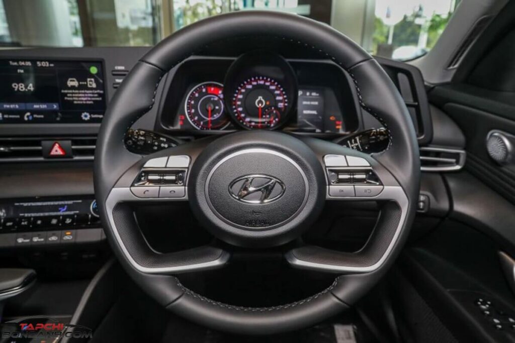Can canh Hyundai Elantra 2021 dep me ly co hoi nao cho Cerato Mazda3 6