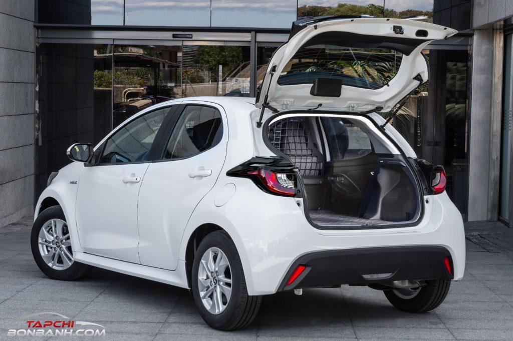 Toyota Yaris ECOVan 2021 - Xe thuong mai dong co hybrid cop lon da duoc ra mat