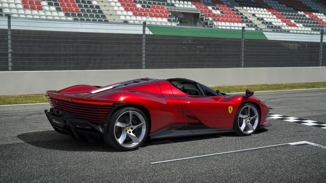 Siêu phẩm Ferrari Daytona SP3 chào sân: Giới hạn 599 chiếc, giá từ 2,3 triệu USD - Ảnh 5.
