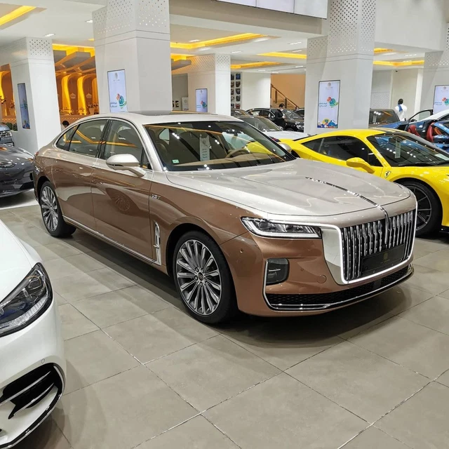 Đại lý tư nhân chào bán Hongqi H9 giá 9 tỷ đồng, khẳng định đánh bật Bentley Mulsanne và Rolls-Royce dù cùng phân khúc E-Class và 5-Series - Ảnh 1.