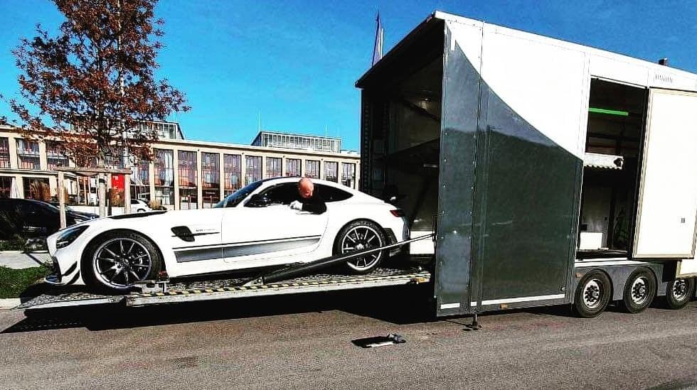 Gạ đổi xe với Cường Đô-la không thành, Minh Nhựa tậu hẳn Mercedes-AMG GT R Pro
