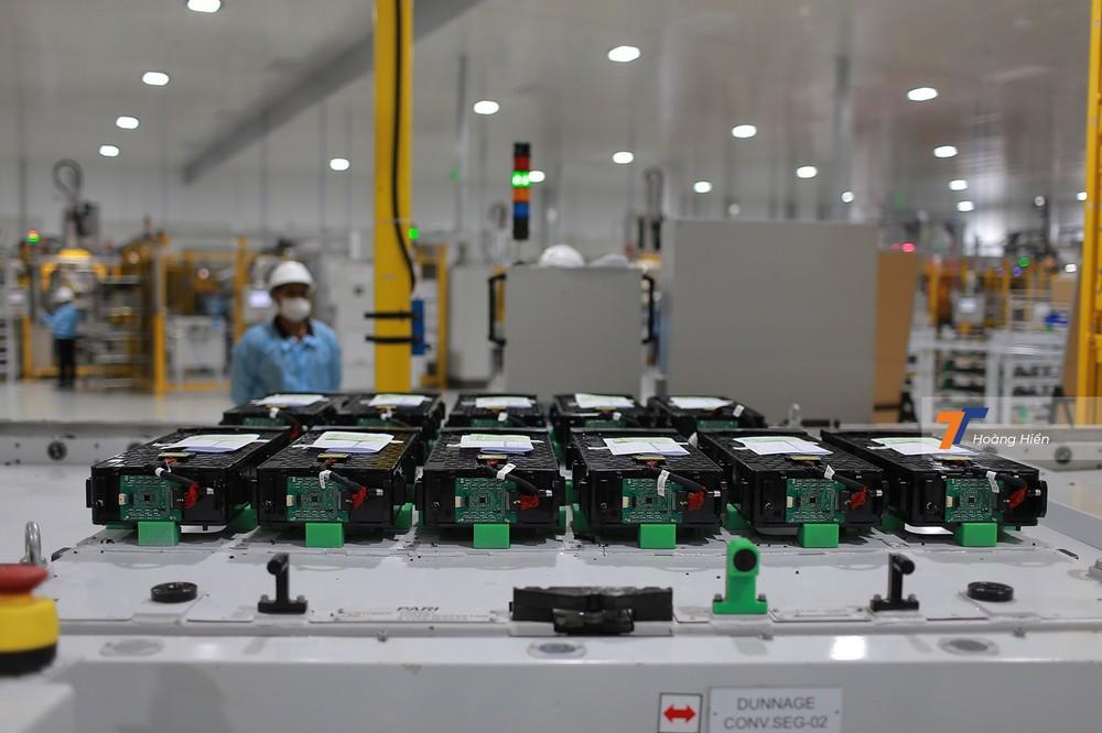 Nhà máy sản xuất pin cho xe điện của VinFast cũng được đặt ngay trong khu tổ hợp.