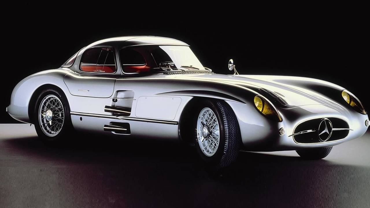 Mercedes SLR Trademark Could Point To The Return of A Legend