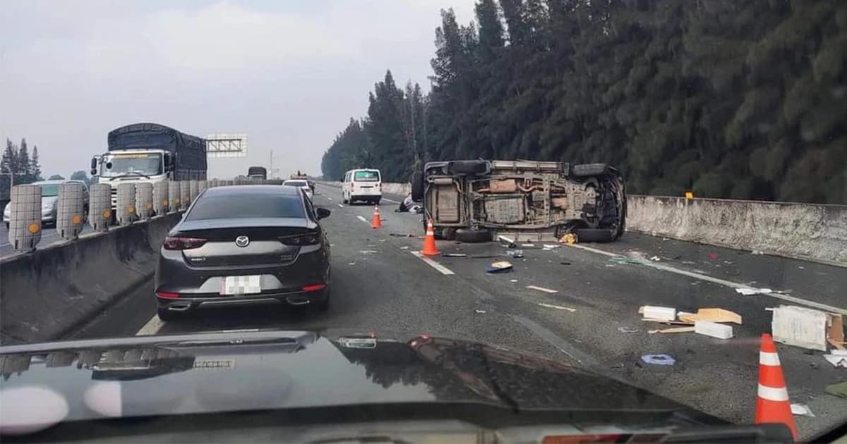 Cận cảnh hiện trường vụ tai nạn trên cao tốc của xe chở Phó chủ tịch UBND TP.HCM