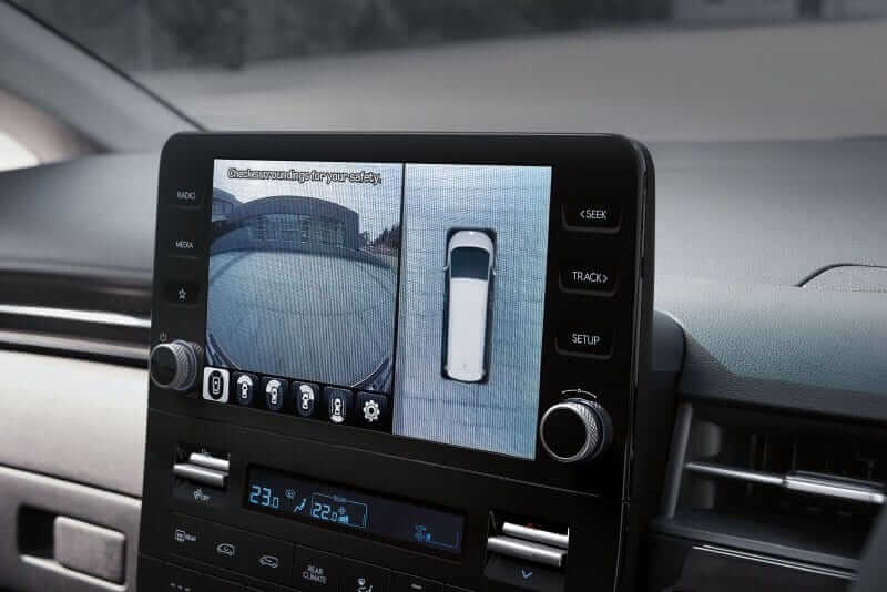 Hyundai Staria Premium 2022 có camera 360 độ