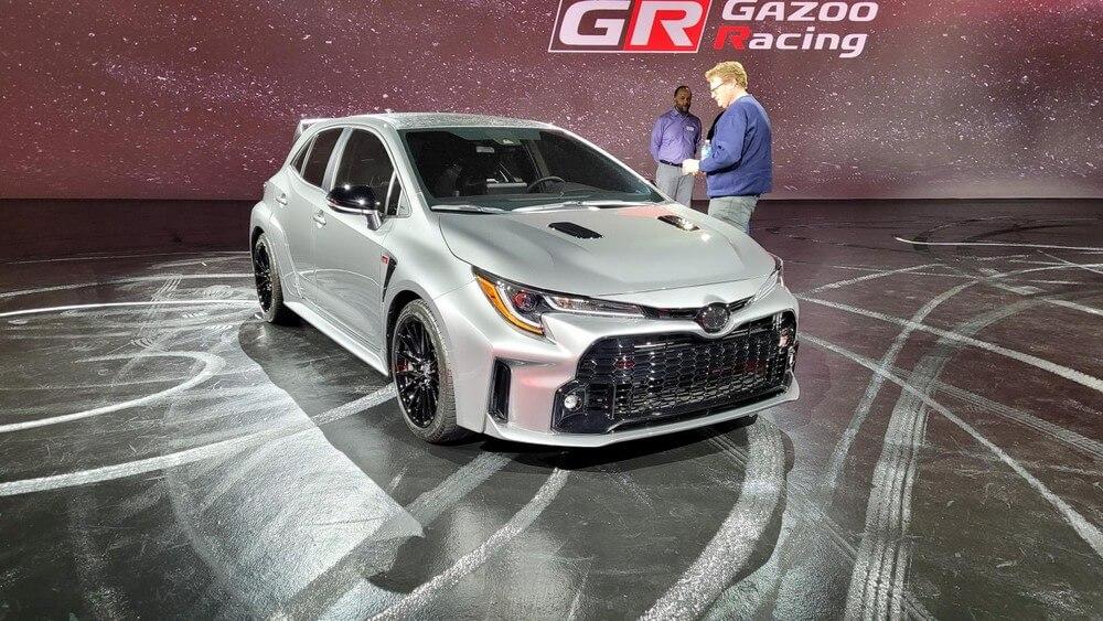 Toyota GR Corolla 2023 dùng động cơ xăng 3 xi-lanh sản xuất thương mại mạnh nhất thế giới