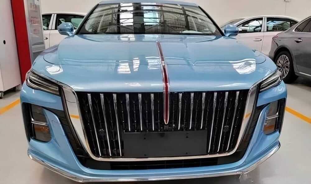 Thiết kế đầu xe theo phong cách Rolls-Royce của Hồng Kỳ H5 2022