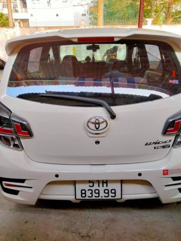 Chiếc Toyota Wigo được chào giá 1,2 tỷ đồng nhờ biển phát tài, tam hoa - Ảnh 4.