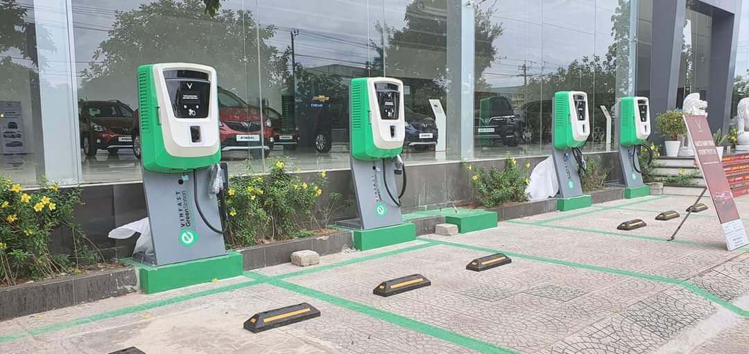 Cận cảnh trạm sạc nhanh ô tô điện VinFast đầu tiên tại Quảng Trị VinFast  Quảng Trị