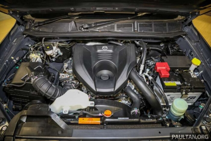 Mazda BT-5 2022 cập bến đại lý với mức giá từ 659 triệu đồng, trang bị 'thách thức' Ford Ranger