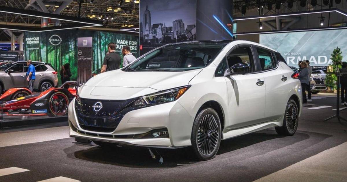 Chi tiết ô tô điện Nissan Leaf 2023 vừa ra mắt: Thiết kế khỏe khoắn, giá ngang ngửa Kia Seltos ở VN
