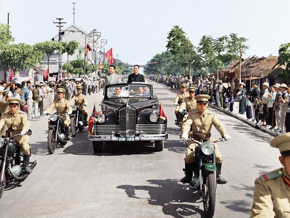 Khi sang thăm Việt Nam vào năm 1958, chủ tịch Kim Nhật Thành từng được chở trên chiếc ZIS 110B, phiên bản mui trần của ZIS 110