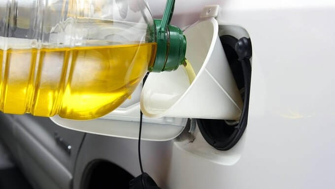 Ô tô có chạy được bằng dầu ăn thay cho xăng và diesel không? - 2