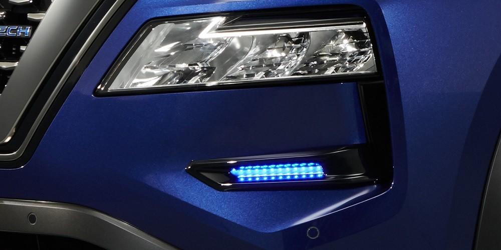 Đèn LED xanh dương của Nissan X-Trail e-Power Autotech 2023