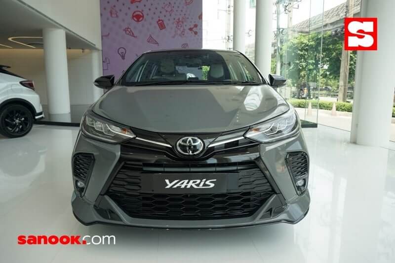 Mỗi showroom tại Thái Lan chỉ có 1 chiếc Toyota Yaris 60th Anniversary 2022 màu xám xi măng
