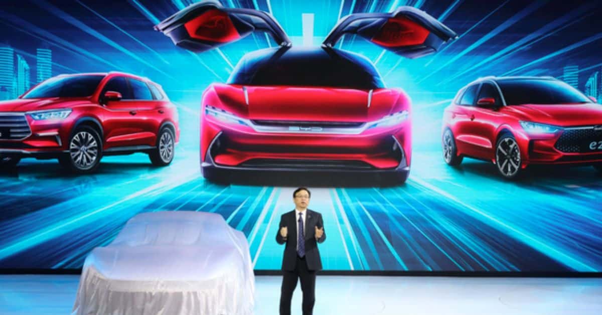 Chân dung tỷ phú xe điện Trung Quốc - Vương Truyền Phúc vừa vượt mặt Elon Musk - Từ nhà hóa học thành tỷ phú