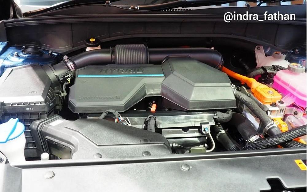 Kia Sorento HEV 2023 dùng hệ truyền động hybrid mạnh mẽ và tiết kiệm xăng