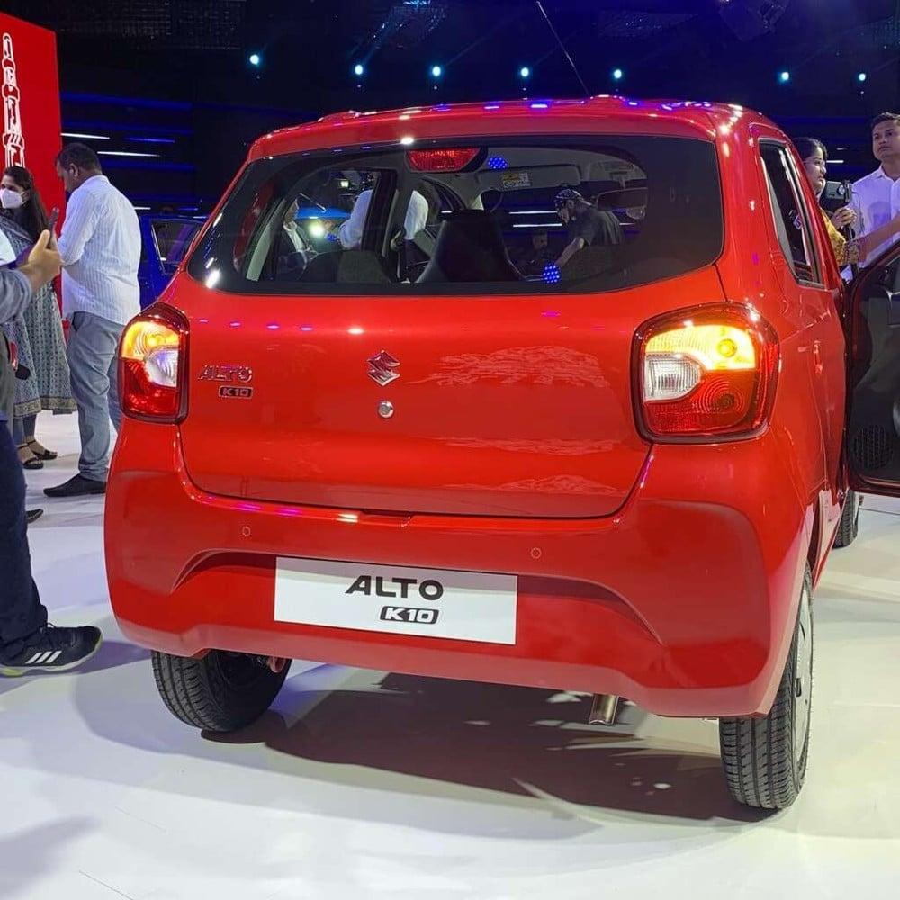 Thiết kế phía sau của Suzuki Alto K10 2022 khá giống Celerio mới
