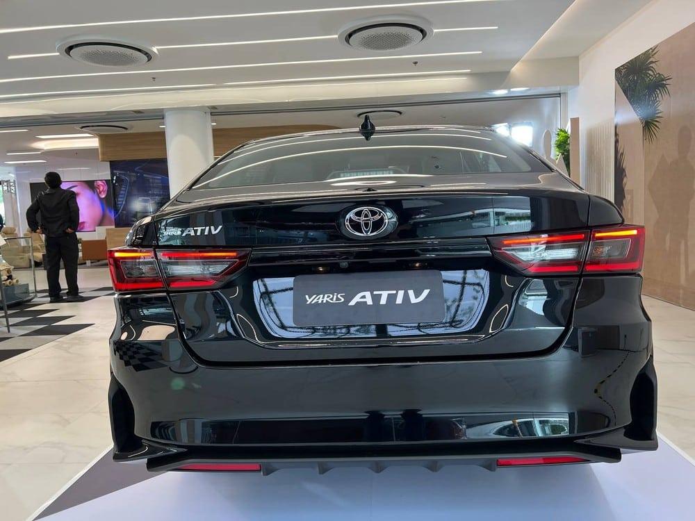 Toyota Vios 2023 dùng động cơ xăng 1.2L