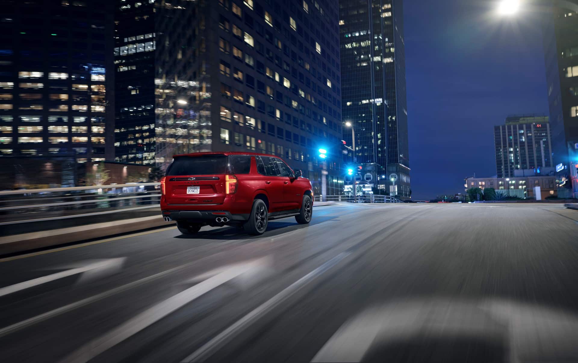 Chevrolet Tahoe 2023 ra mắt phiên bản nhanh nhất và mạnh nhất 2023-chevrolet-tahoe-rst-performance-edition-2.jpg