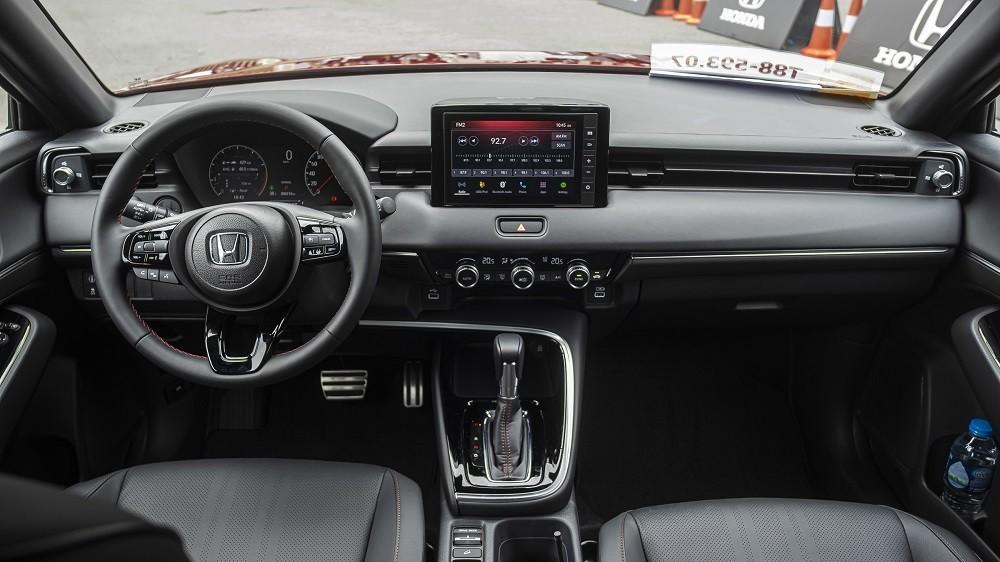 Honda HR-V 2022 được trang bị màn hình cảm ứng 8 inch tiêu chuẩn