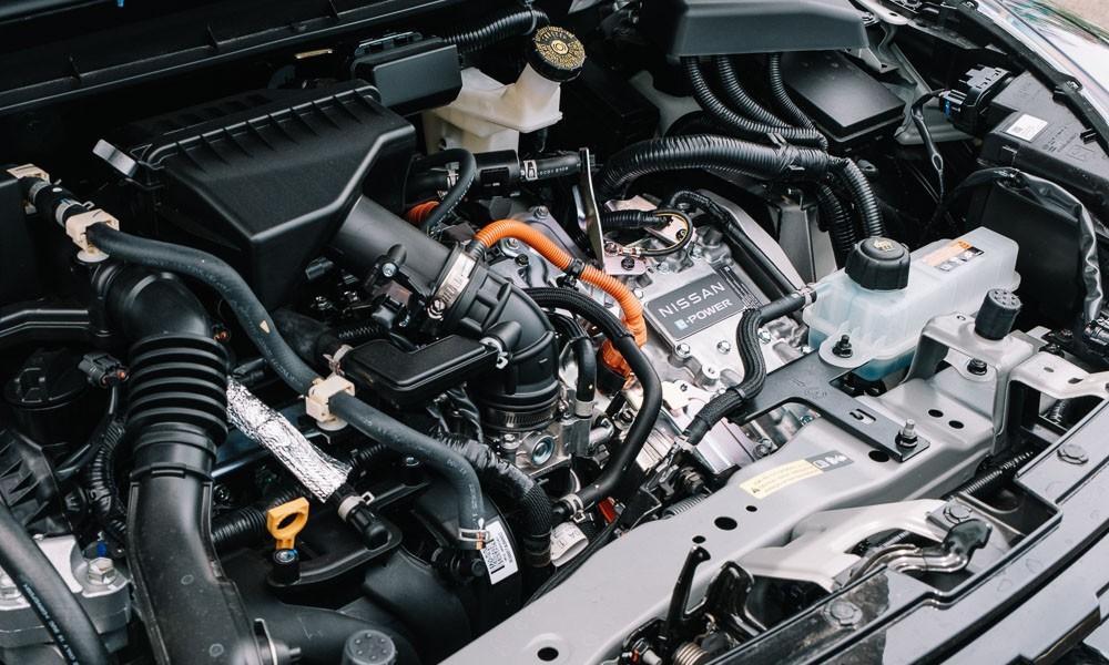 Động cơ của Nissan Kicks e-Power không mạnh bằng Honda HR-V nhưng tiết kiệm xăng hơn