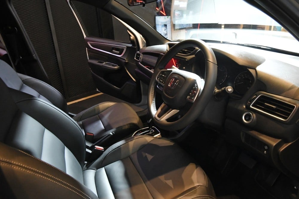 Bản cao cấp của Honda BR-V mới được trang bị nội thất bọc da, tương tự Mitsubishi Xpander