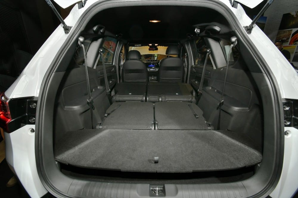 2 hàng ghế sau của Honda BR-V có thể gập gọn xuống sàn, tăng thể tích khoang hành lý