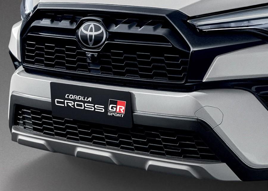 Ốp dưới cản trước của Toyota Corolla Cross GR Sport 2023