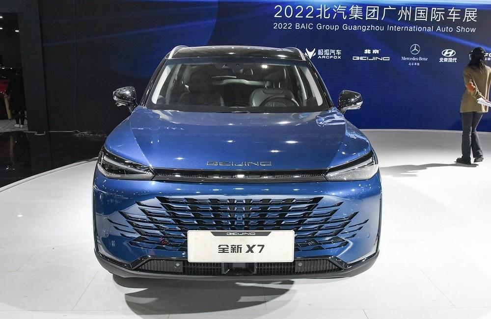 Cận cảnh đầu xe của Beijing X7 2023 