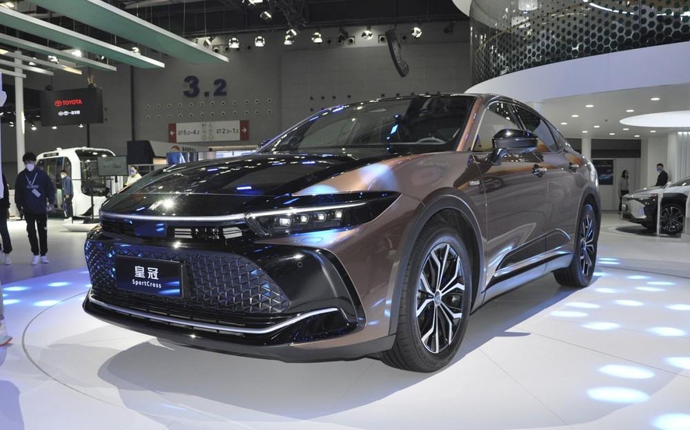 Toyota Crown SportCross 2023 sẽ bán ra vào năm sau