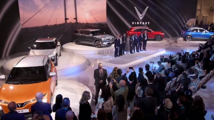 VinFast ra mắt 5 mẫu xe điện tại Triển lãm CES 2022 ở Las Vegas, Mỹ - 2