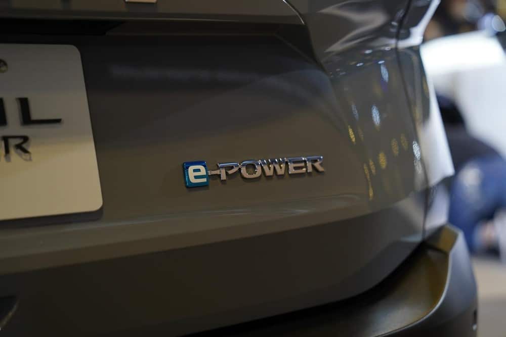 Nissan X-Trail e-Power 2023 tiêu thụ lượng xăng trung bình chỉ từ 5,07 lít/100 km