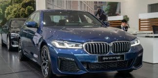 BMW 5-Series lắp ráp tại Việt Nam còn rẻ hơn cả Honda Civic Type R 2023 vừa công bố