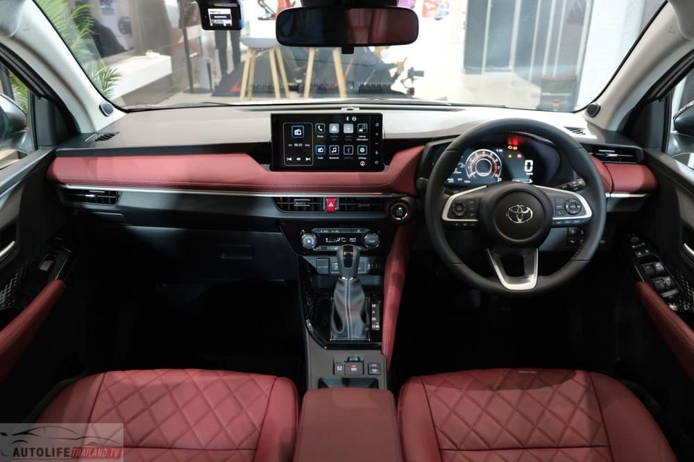 Nội thất của Toyota Vios 2023 bản cao cấp nhất tại Thái Lan