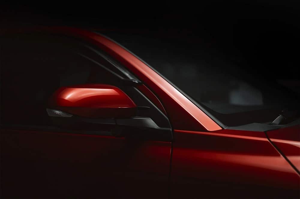 Gương chiếu hậu của Toyota Vios 2023 tại Malaysia tích hợp đèn báo rẽ