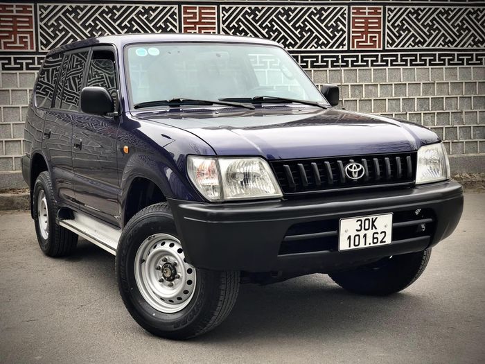  Toyota Prado 1997 máy dầu 2.8L đang được rao bán 750 triệu đồng.
