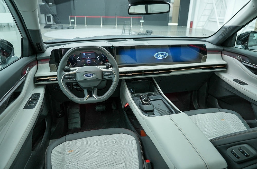 Nội thất của Ford Edge L 2023