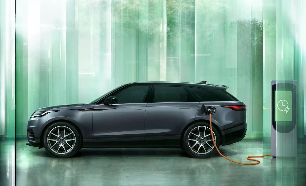 Range Rover Velar 2024 phiên bản plug-in hybrid P400e được nâng cấp pin và quãng đường di chuyển bằng mô-tơ điện