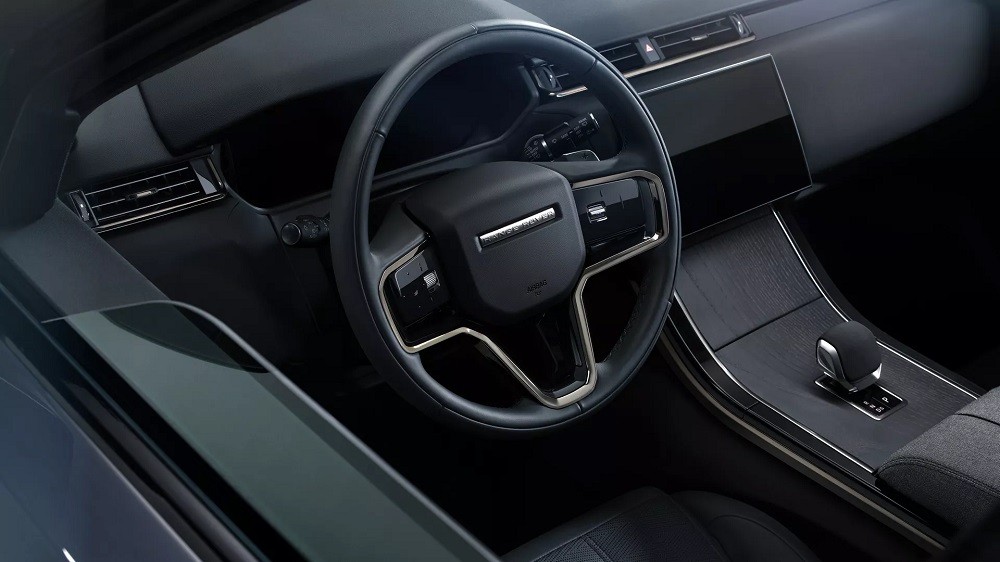 Range Rover Velar 2024 sở hữu nội thất sang, xịn, mịn hơn