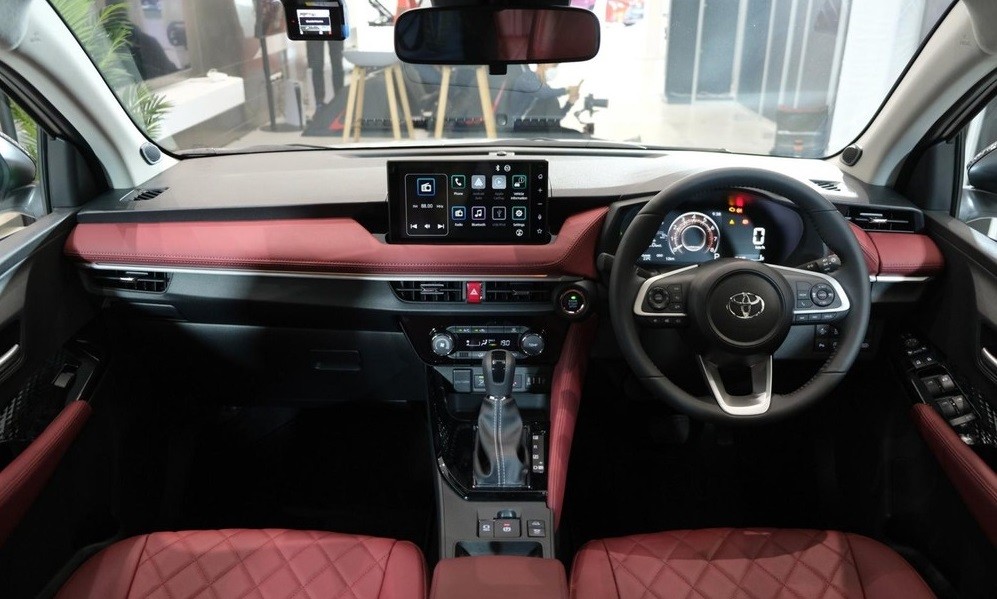 Nội thất của Toyota Vios 2023 phiên bản máy xăng