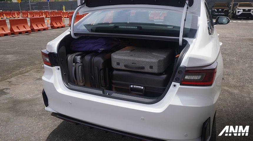 Khoang hành lý của Toyota Vios 2023