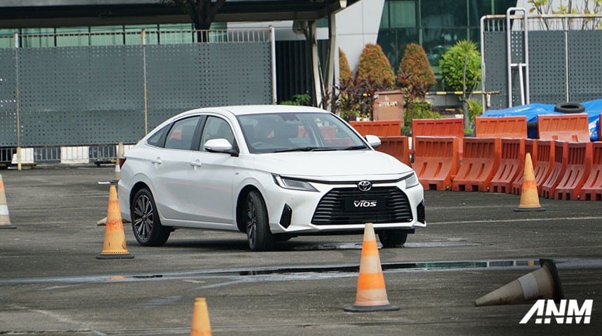 Toyota Vios 2023 dùng động cơ khác với xe ở Thái Lan và Lào