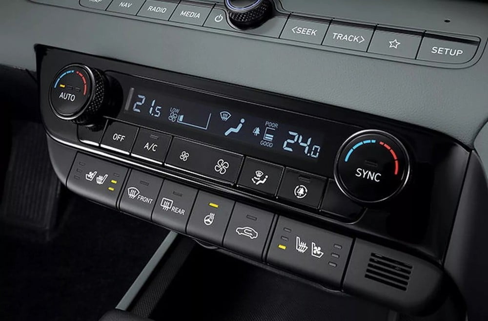 Bảng điều khiển điều hòa của Hyundai Elantra 2023