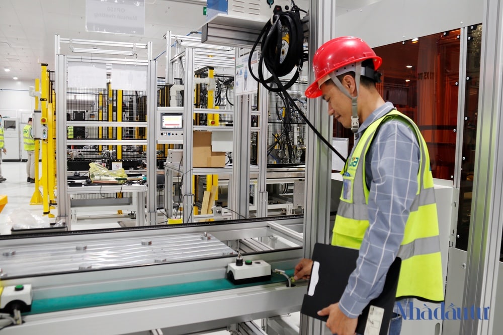 Cận cảnh nhà máy Pin VinES gần 3.800 tỷ sắp vận hành tại Hà Tĩnh