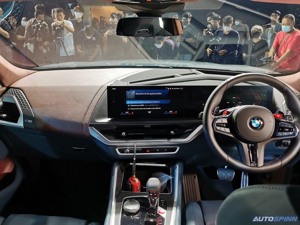 Nội thất bên trong của BMW XM 2023