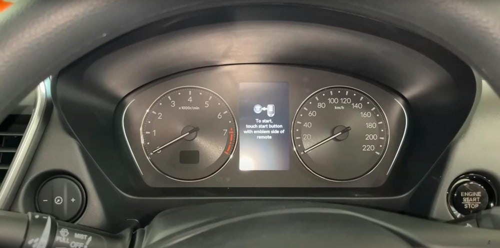 Bảng đồng hồ của Honda City V 2023 máy xăng
