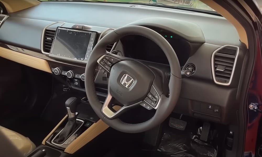 Honda City V 2023 có Honda Sensing