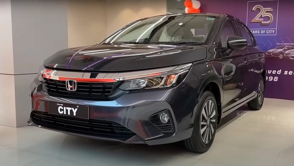 Honda City V 2023 máy xăng có mặt tại đại lý