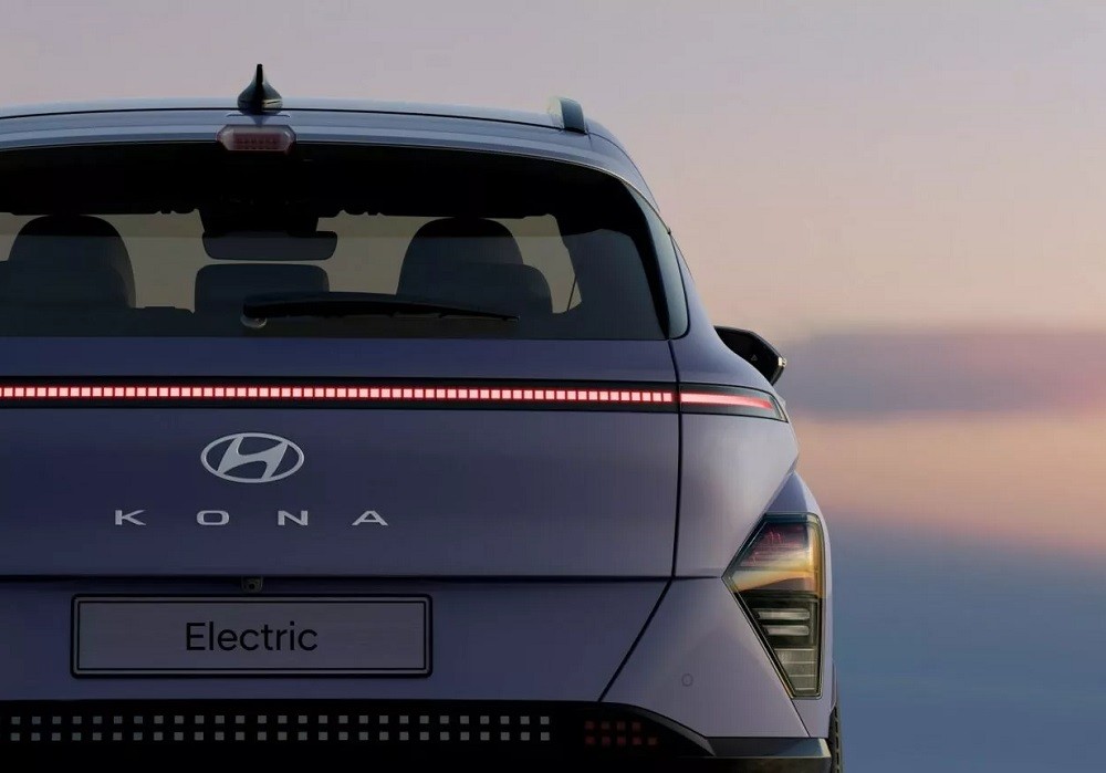 Dải đèn vắt ngang đuôi xe của Hyundai Kona Electric 2024